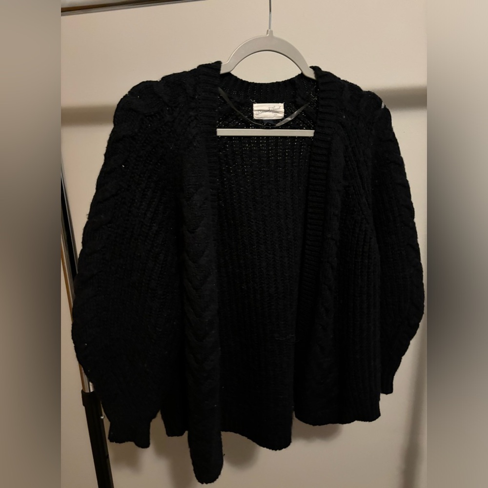 Black chunky knit sweater - size S